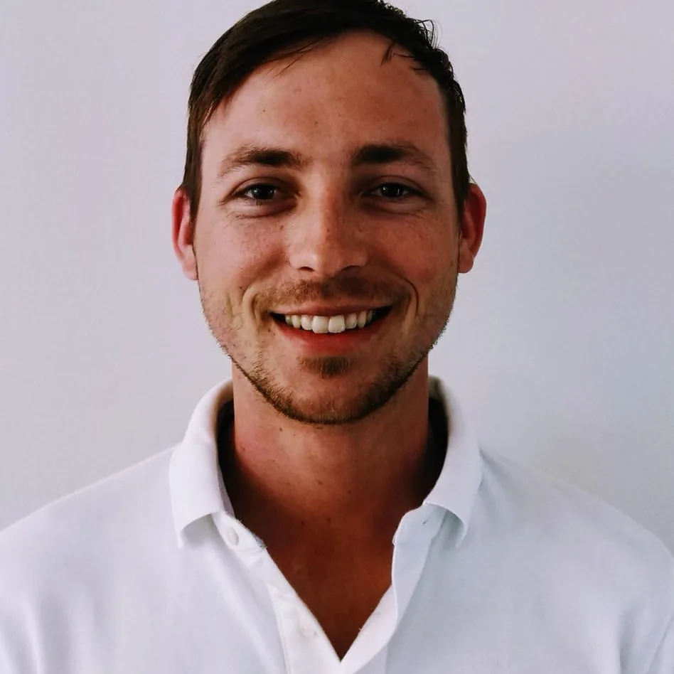 Owner of Elegant Wholesale Outlet